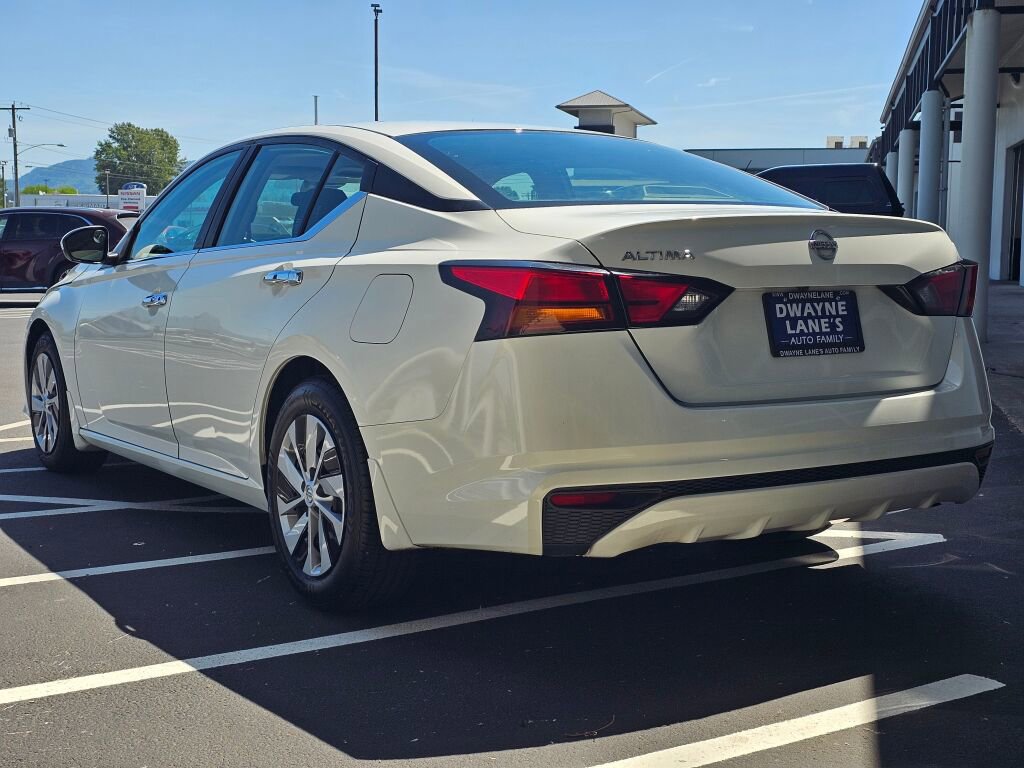 Used 2021 Nissan Altima 2.5 S FWD image 3