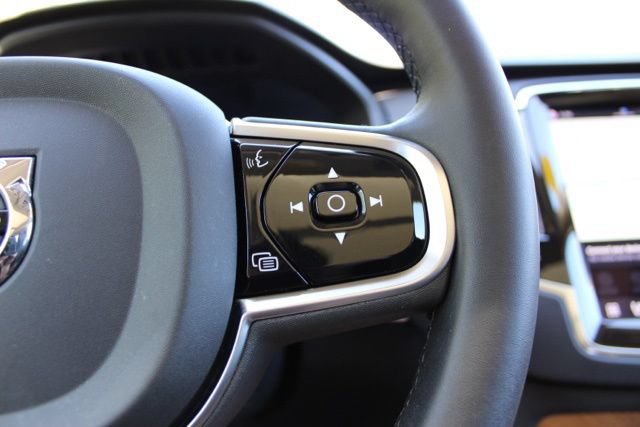 Certified 2023 Volvo XC90 B6 Plus w/ Protection Package Premier AWD/4WD image 32