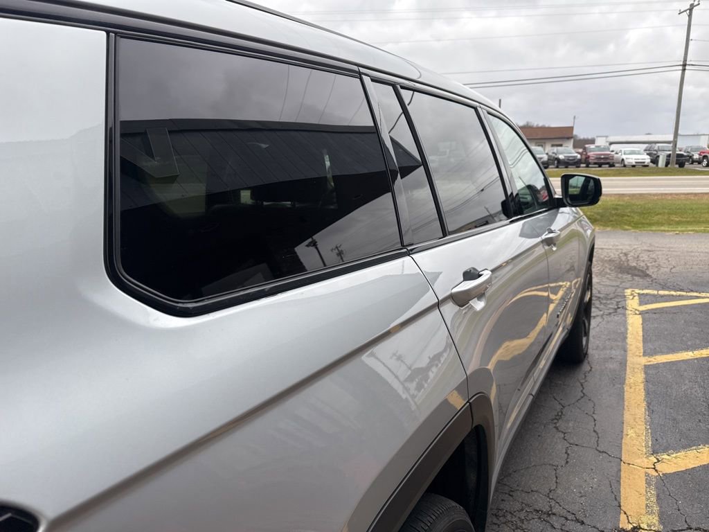 Used 2024 Jeep Grand Cherokee L Altitude image 16