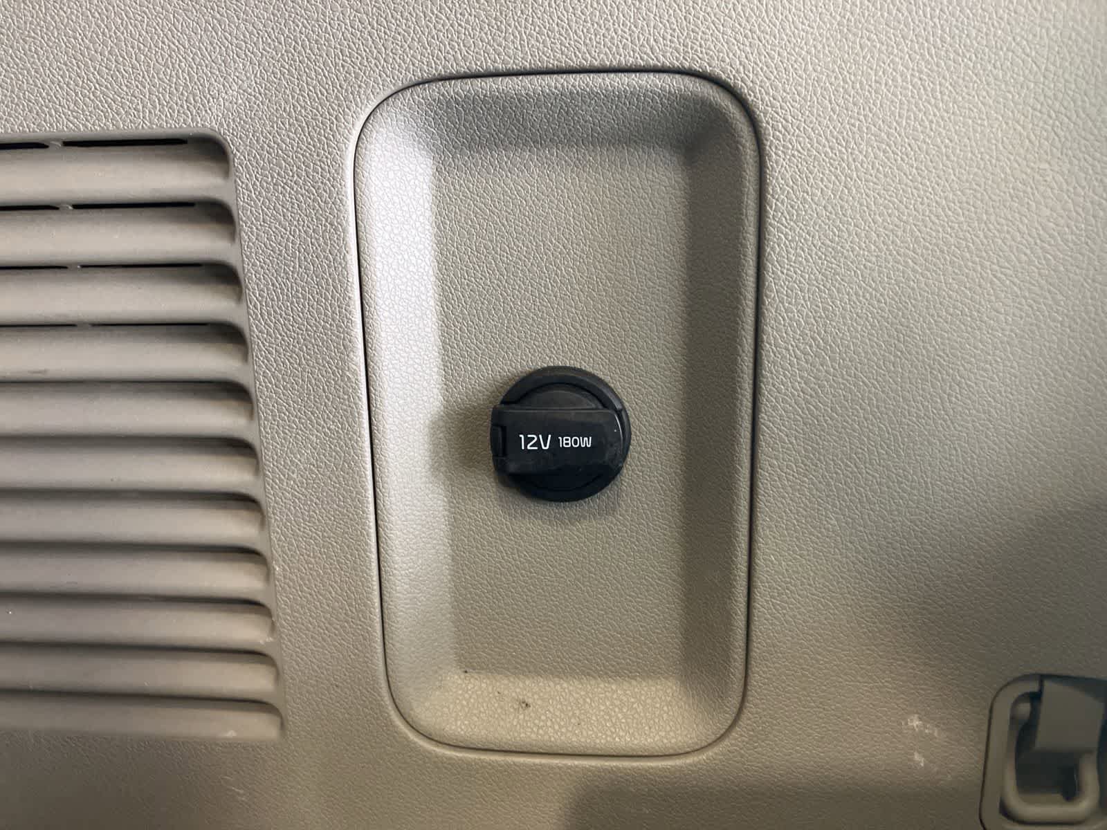 Used 2021 Kia Sedona LX image 28