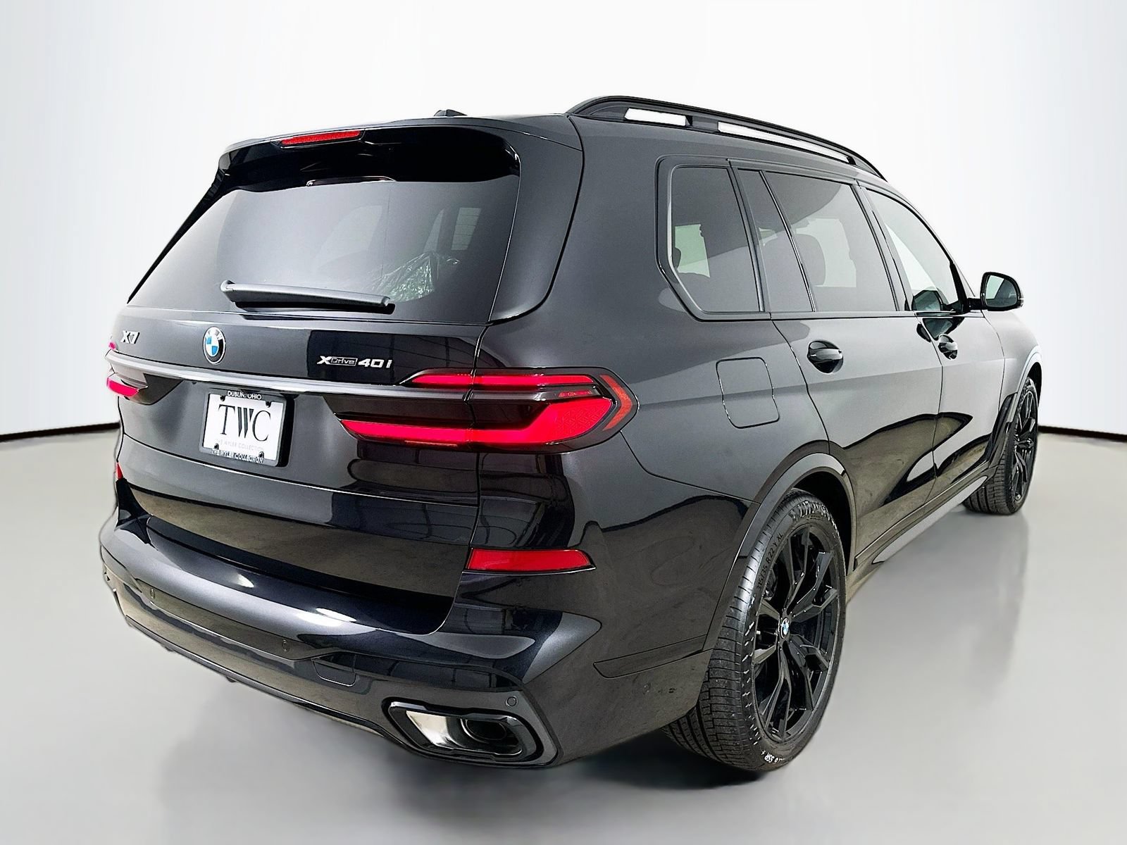New 2027 BMW X7 xDrive40i w/ Executive Package AWD/4WD image 5