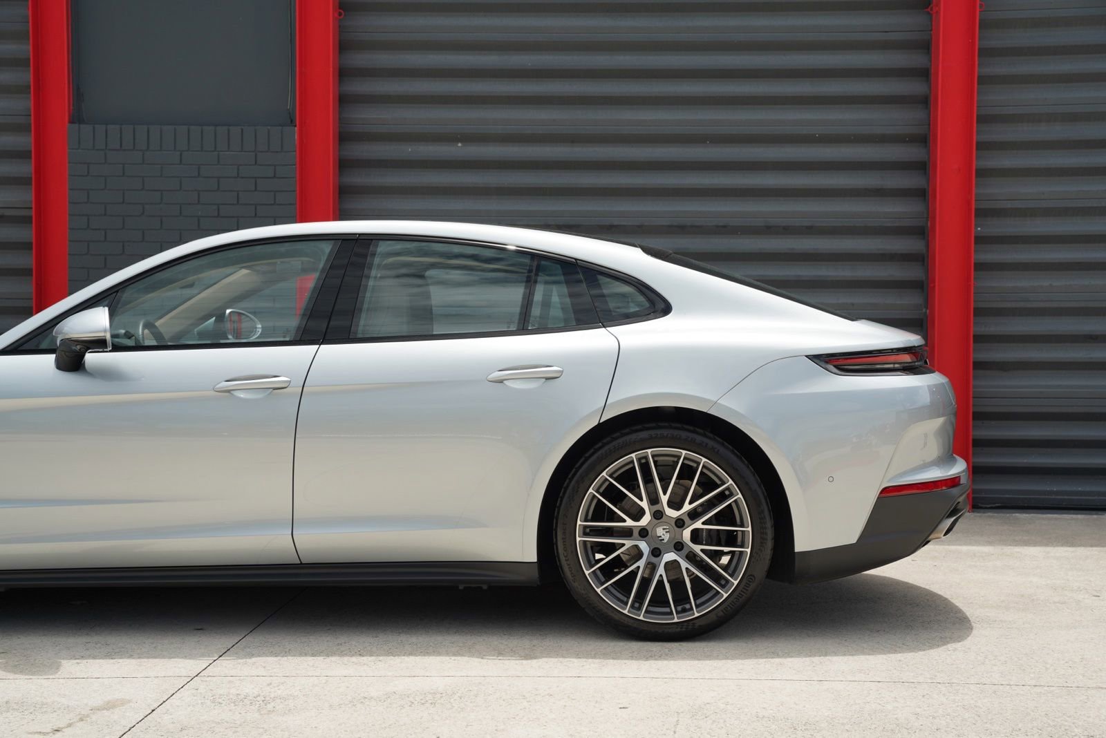 Used 2026 Porsche Panamera RWD image 10