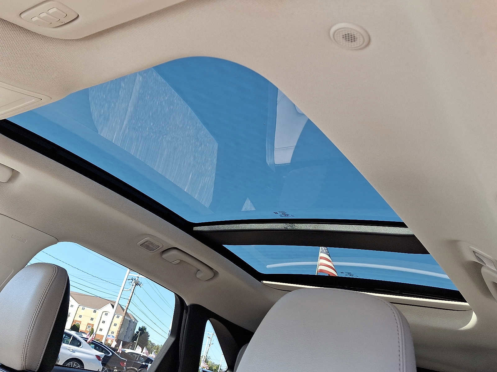 Used 2022 Ford Escape Titanium w/ Class II Trailer Tow Package image 16