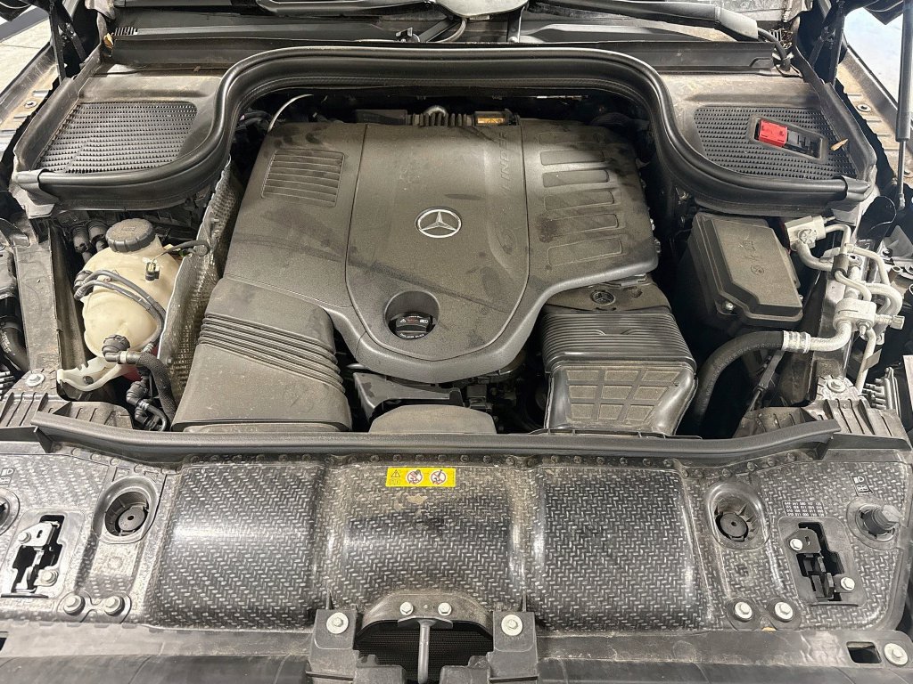 Certified 2024 Mercedes-Benz GLS 450 4MATIC image 32