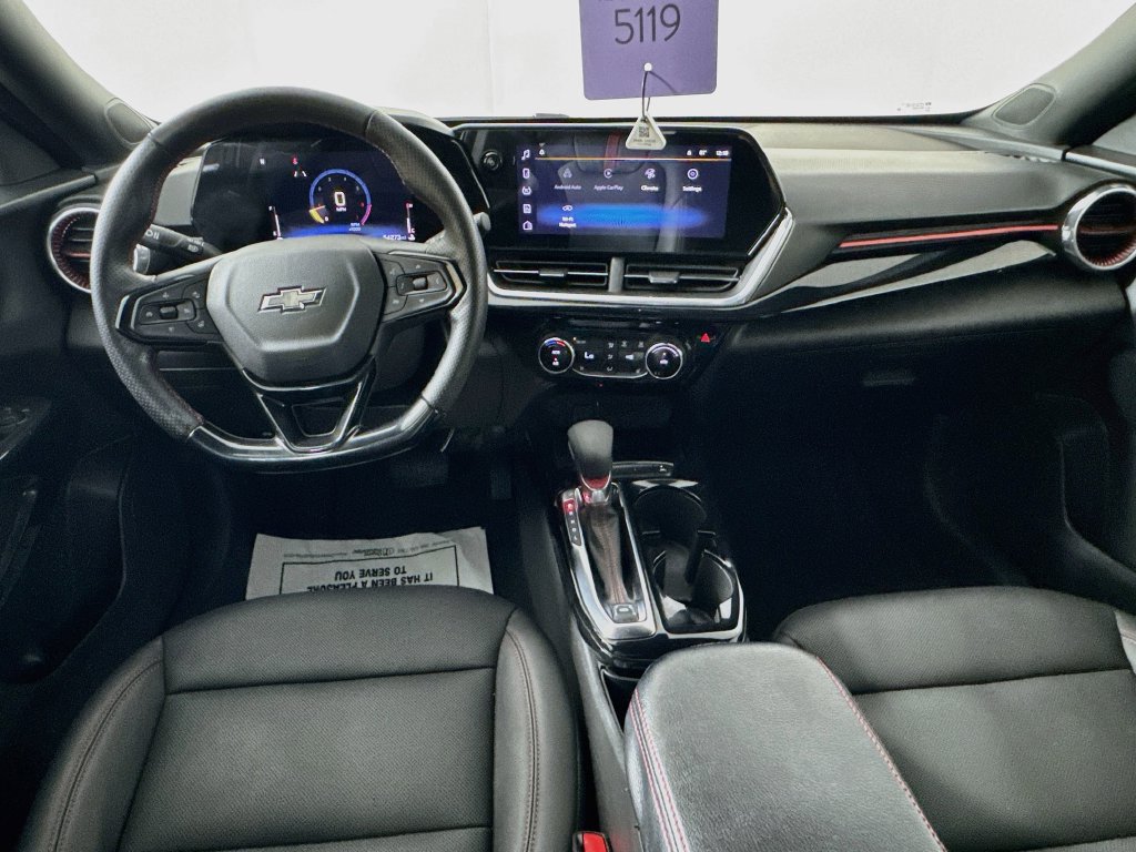 Used 2024 Chevrolet Trax RS w/ Sunroof Package FWD image 27