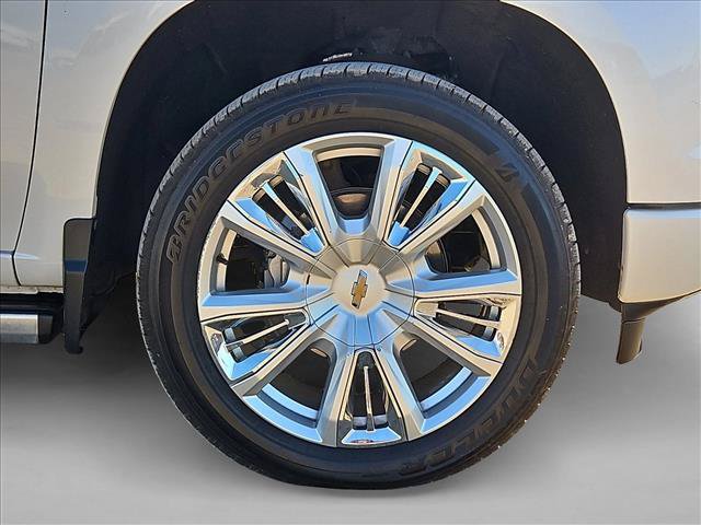 Used 2022 Chevrolet Silverado 1500 High Country w/ High Country Premium Package AWD/4WD image 23
