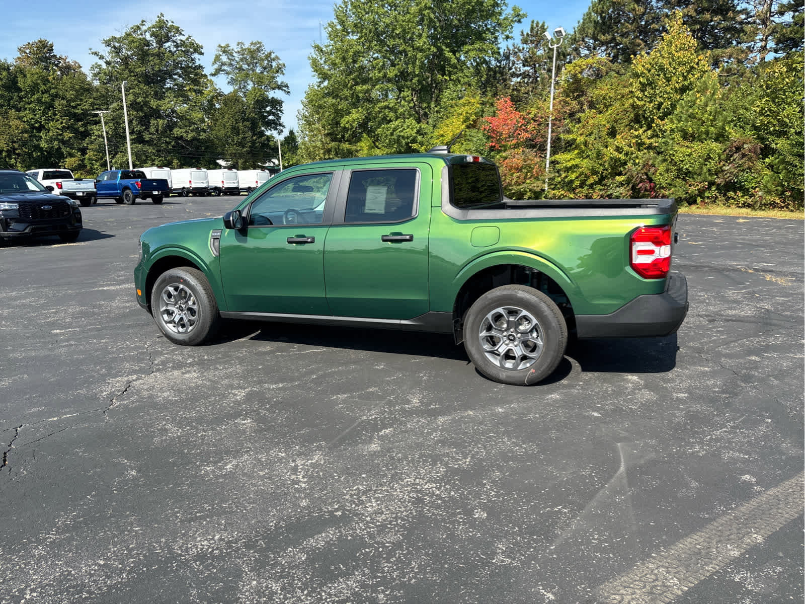 New 2025 Ford Maverick XLT w/ XLT Luxury Package image 5