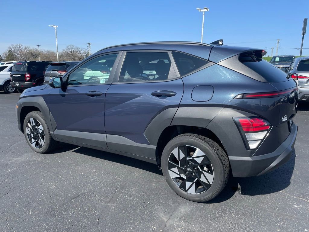 Used 2024 Hyundai Kona SEL AWD/4WD image 4