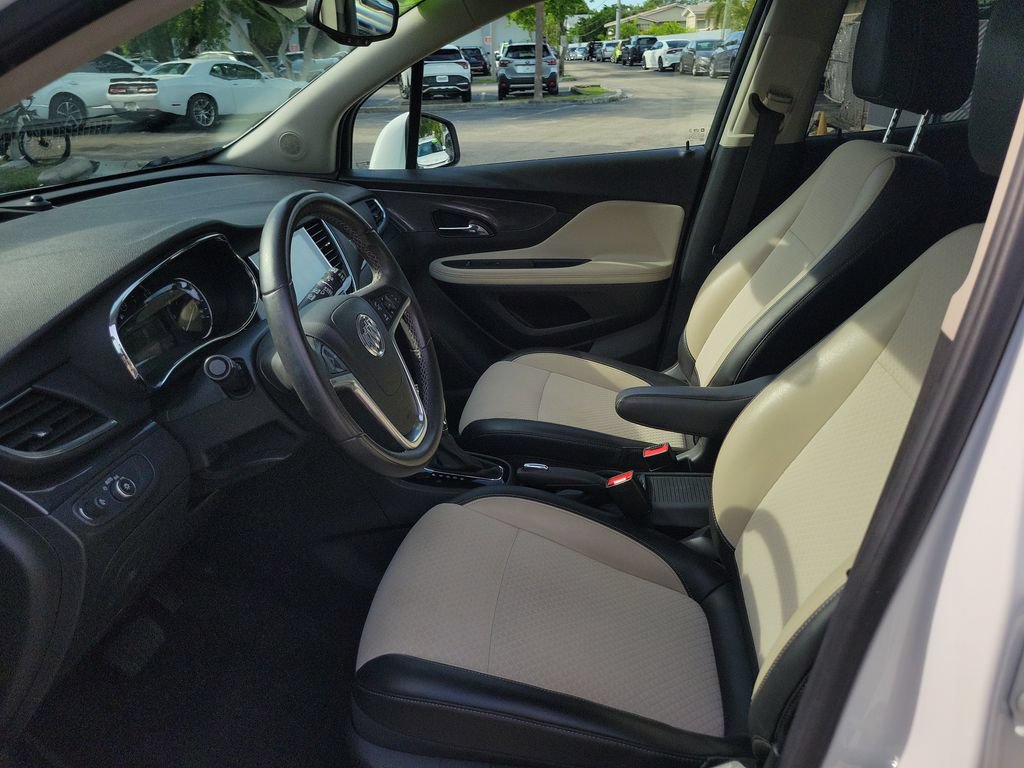 Used 2020 Buick Encore Preferred FWD image 19