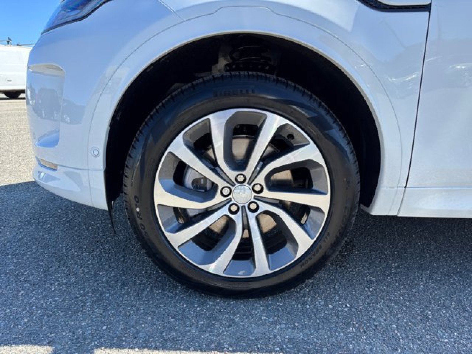 Used 2025 Land Rover Discovery Sport S AWD/4WD image 9