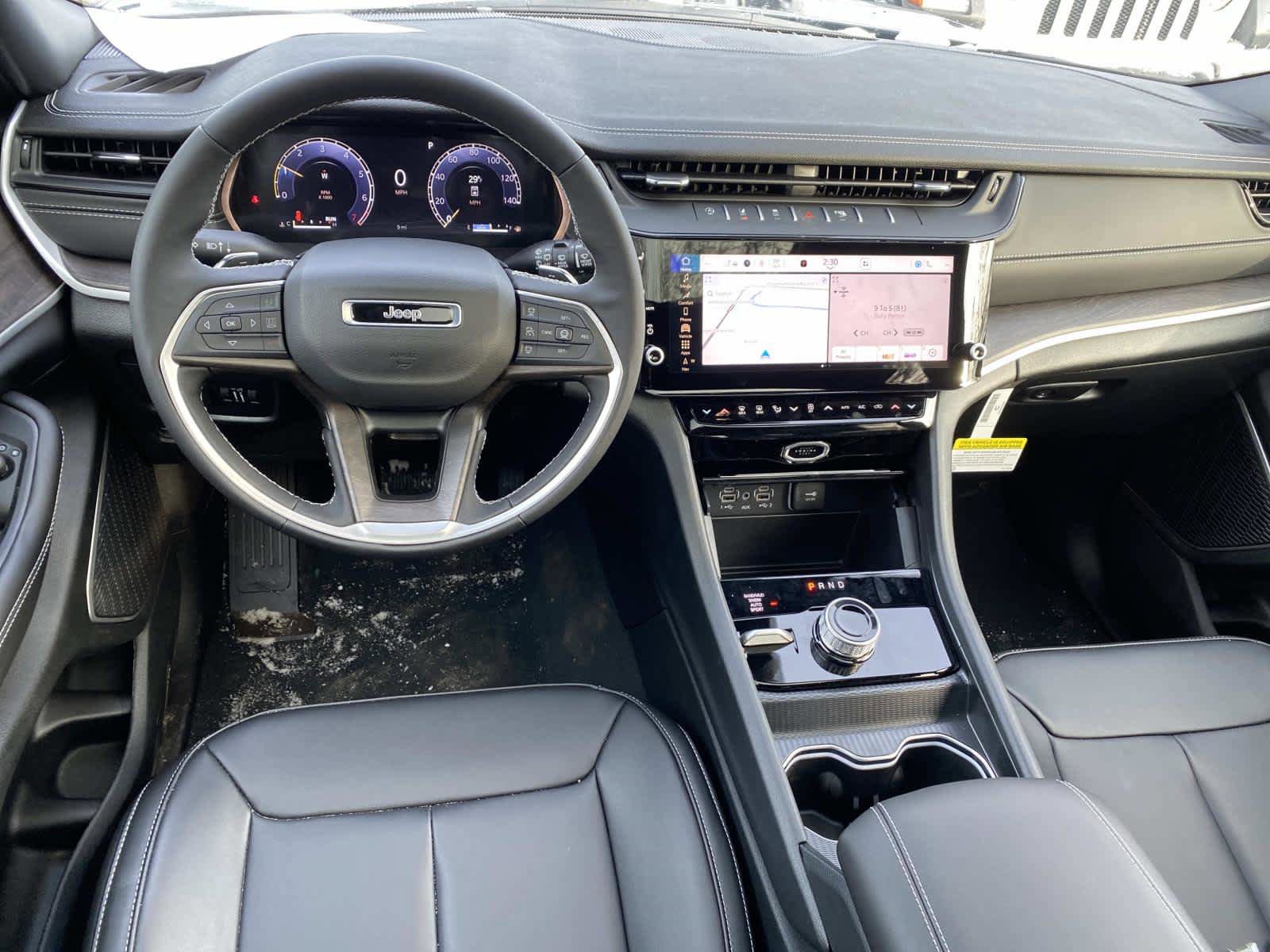 New 2026 Jeep Grand Cherokee Limited w/ Limited Altitude Package AWD/4WD image 6