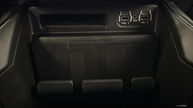 Used 2024 RAM 1500 Laramie AWD/4WD image 44