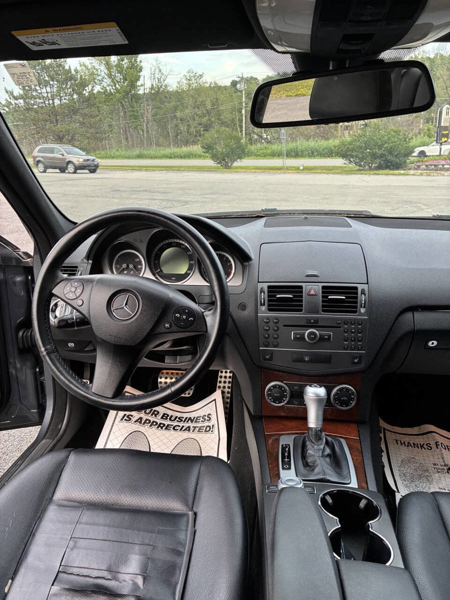 Used 2011 Mercedes-Benz C 300 4MATIC Sedan image 14