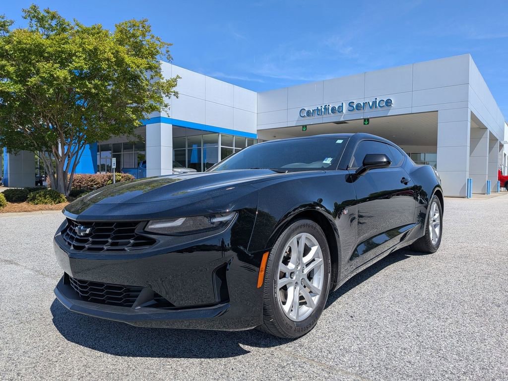 Used 2020 Chevrolet Camaro LS RWD image 4