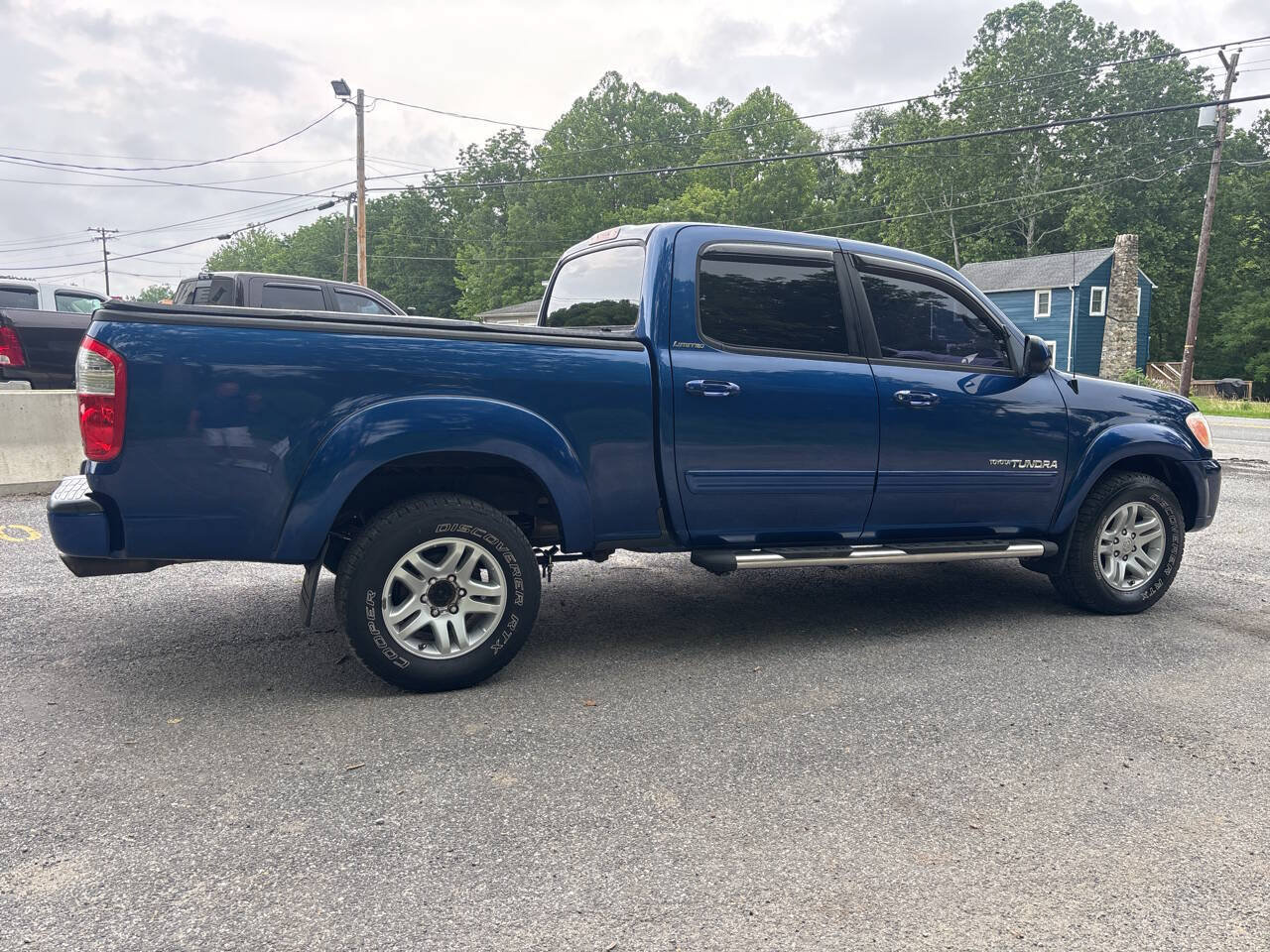 Used 2005 Toyota Tundra Limited w/ All Weather Guard Pkg AWD/4WD image 11