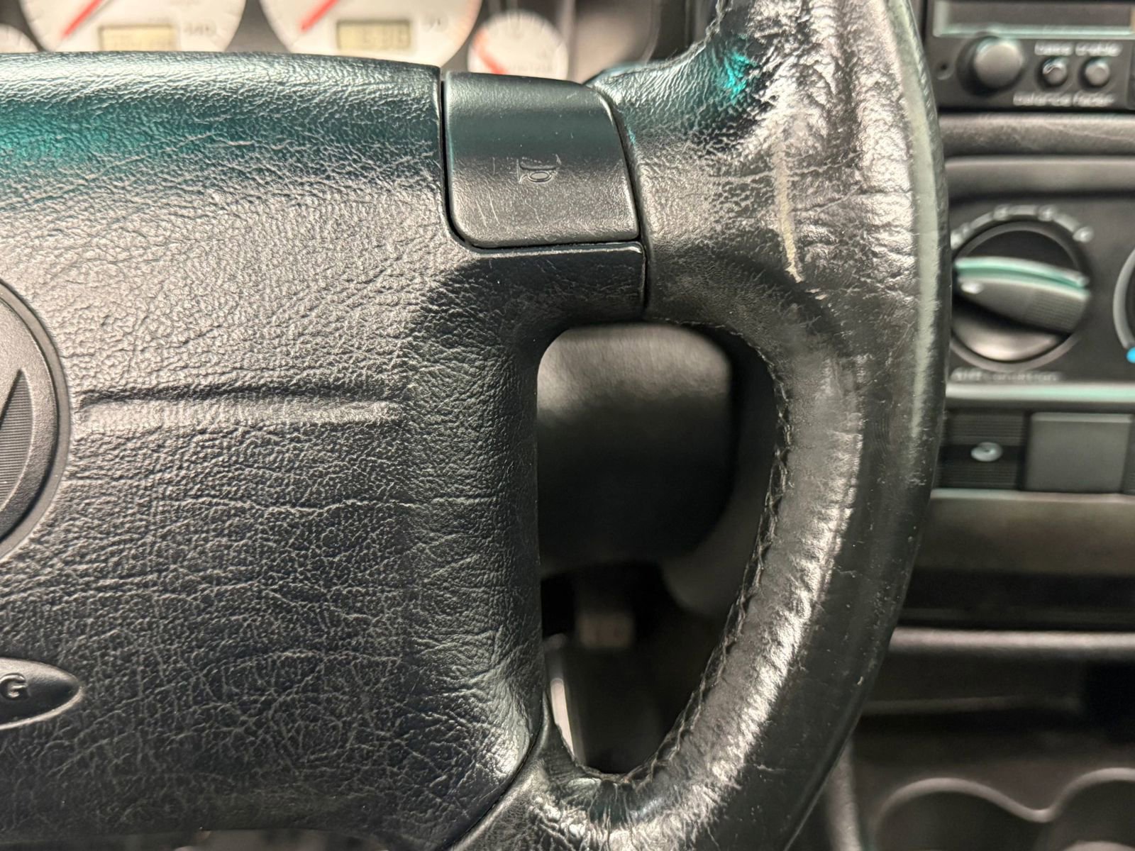 Used 1997 Volkswagen Cabrio Highline image 24