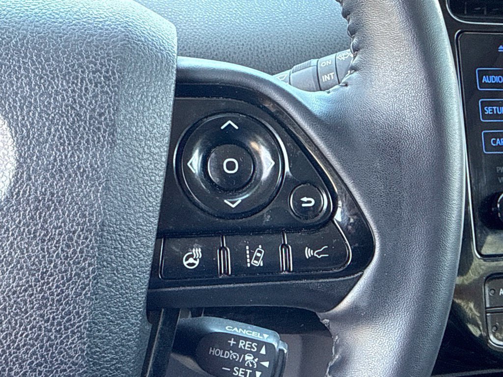 Used 2019 Toyota Prius XLE w/ Premium Convenience Package FWD image 25