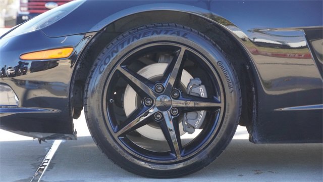 Used 2013 Chevrolet Corvette Base w/ 2LT Preferred Equipment Group image 5