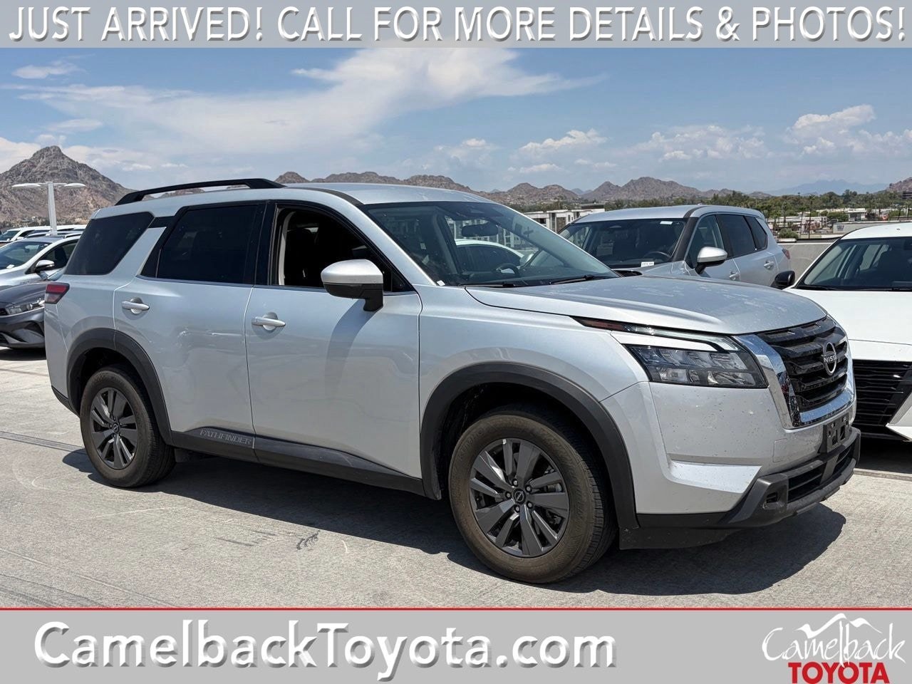 Used 2025 Nissan Pathfinder SV FWD image 1