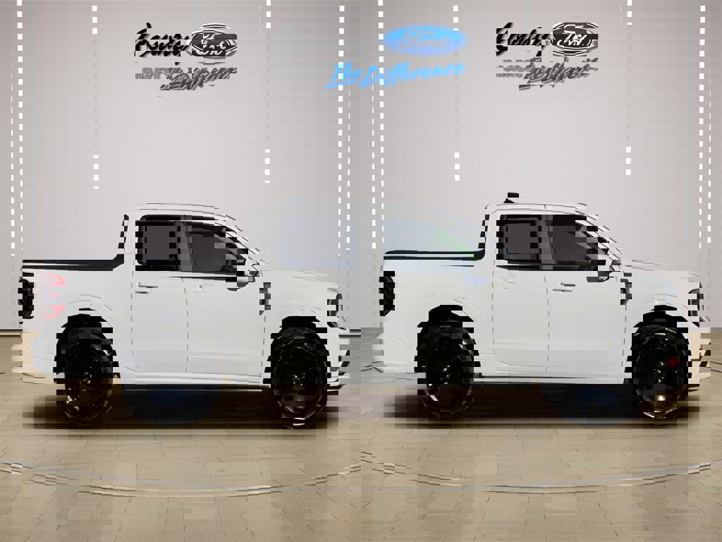 New 2025 Ford Maverick Lobo image 24