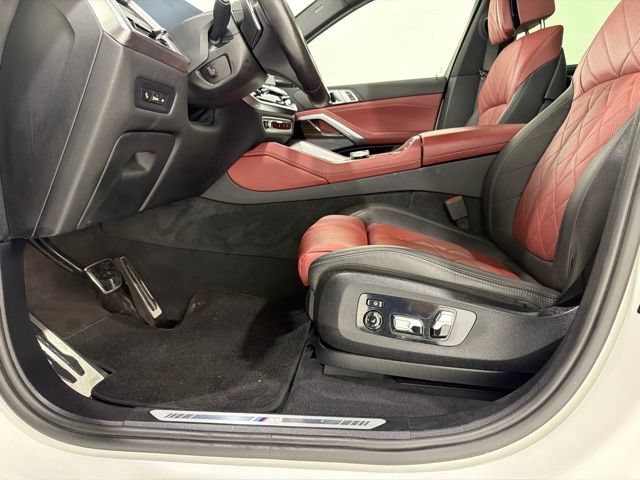 Certified 2024 BMW X6 xDrive40i w/ Executive Package AWD/4WD image 14