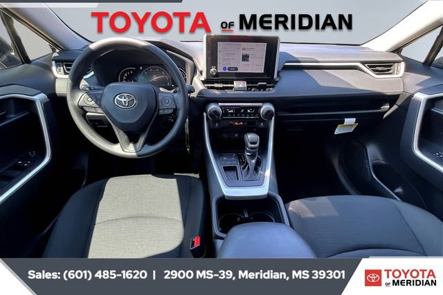 Used 2025 Toyota RAV4 LE image 13