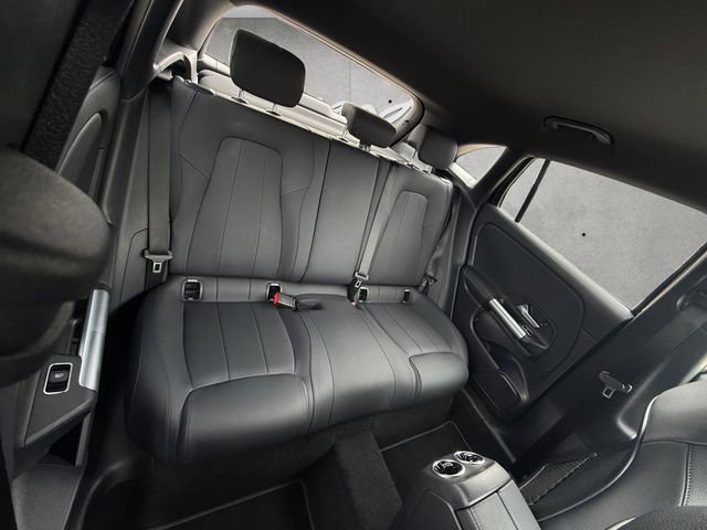 Used 2025 Mercedes-Benz GLA 250 image 22