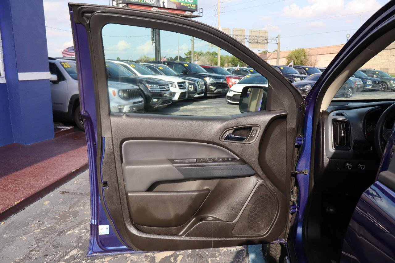 Used 2017 Chevrolet Colorado Z71 AWD/4WD image 18