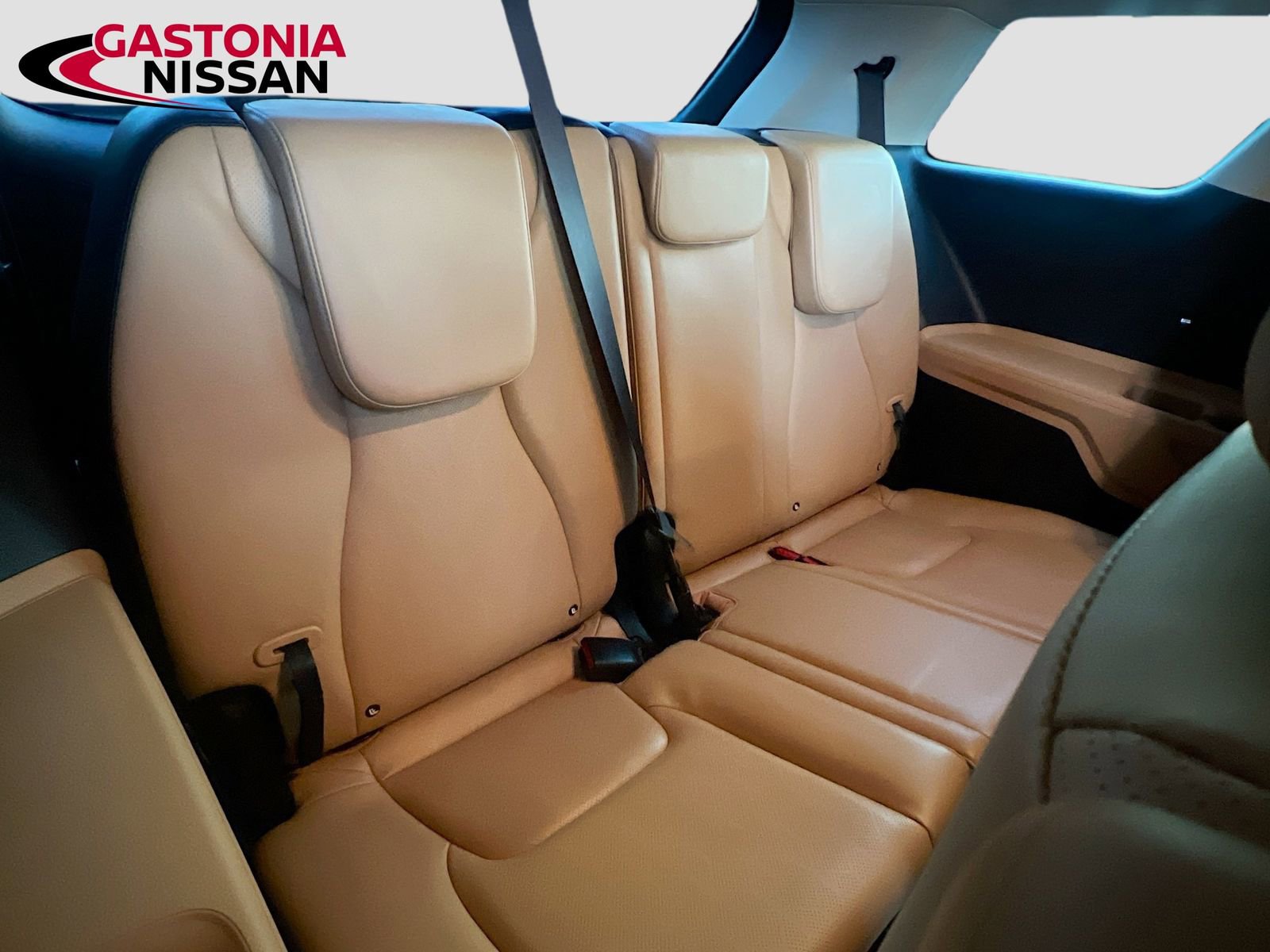 Used 2024 Kia Carnival LX image 36