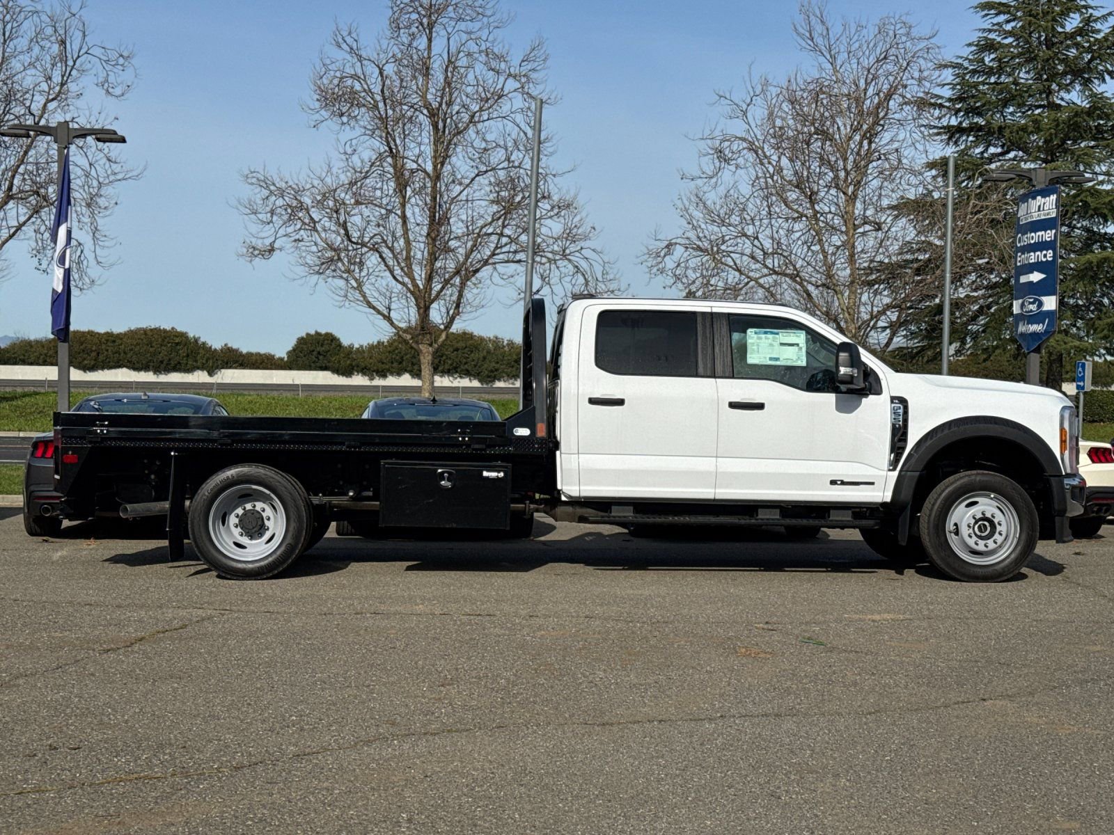 New 2026 Ford F550 4x4 Crew Cab Super Duty image 3