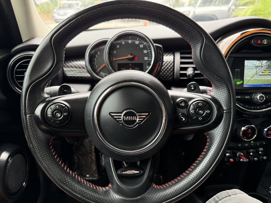 Used 2021 MINI Cooper S FWD image 17