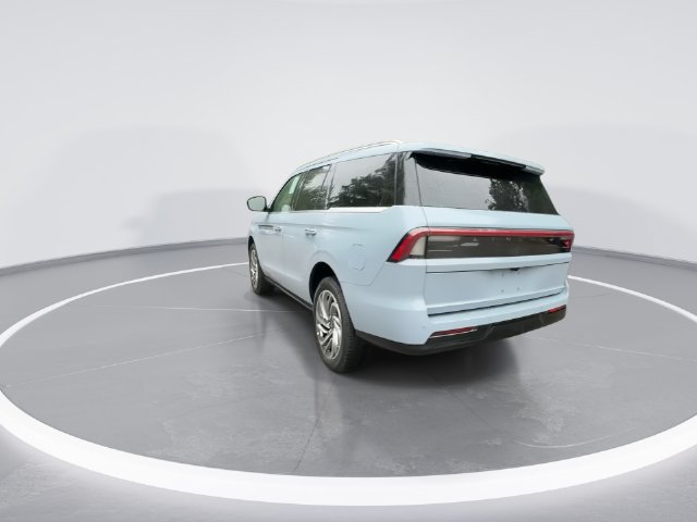 New 2027 Lincoln Navigator Reserve AWD/4WD image 6