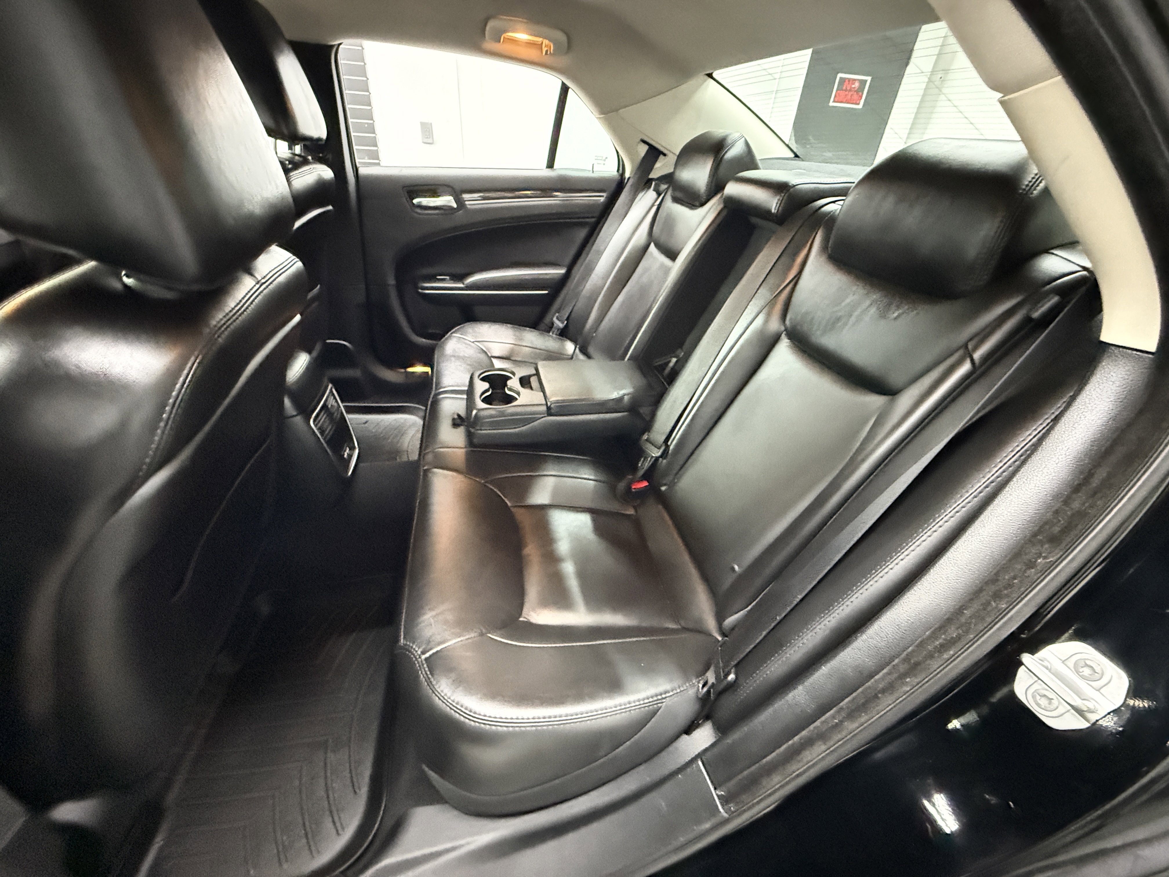 Used 2019 Chrysler 300 Touring L w/ Quick Order Package 22F image 22