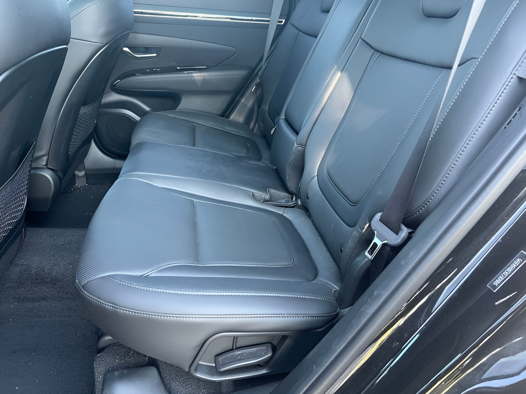 Certified 2024 Hyundai Tucson Limited AWD/4WD image 12