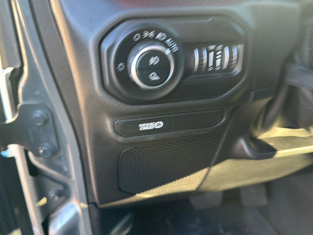 Used 2020 Jeep Gladiator Rubicon image 12