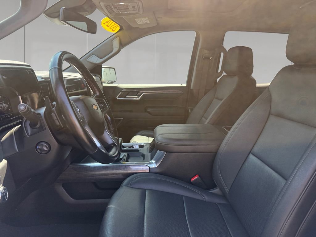 Used 2024 Chevrolet Silverado 1500 LTZ w/ LTZ Premium Package image 10
