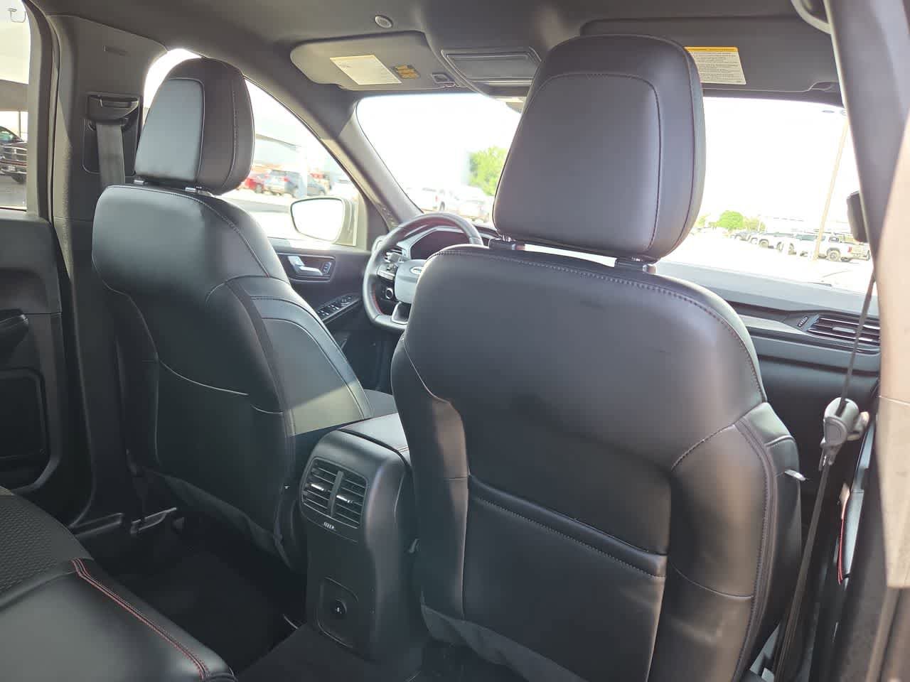 Used 2024 Ford Escape ST-Line w/ Tech Pack #1 FWD image 16