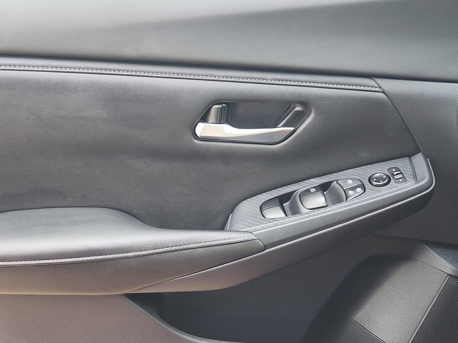 Used 2022 Nissan Sentra SV FWD image 26