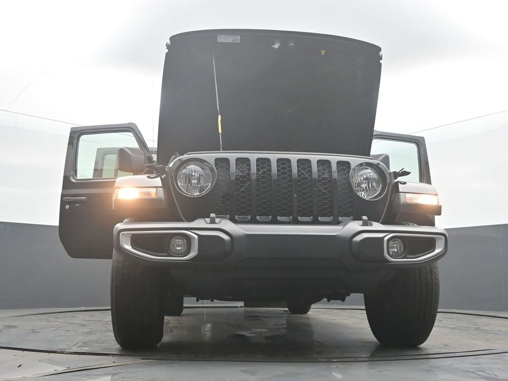 Used 2021 Jeep Gladiator Sport image 71