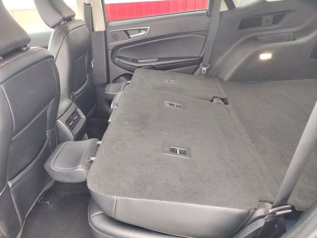 Used 2022 Ford Edge SEL image 37