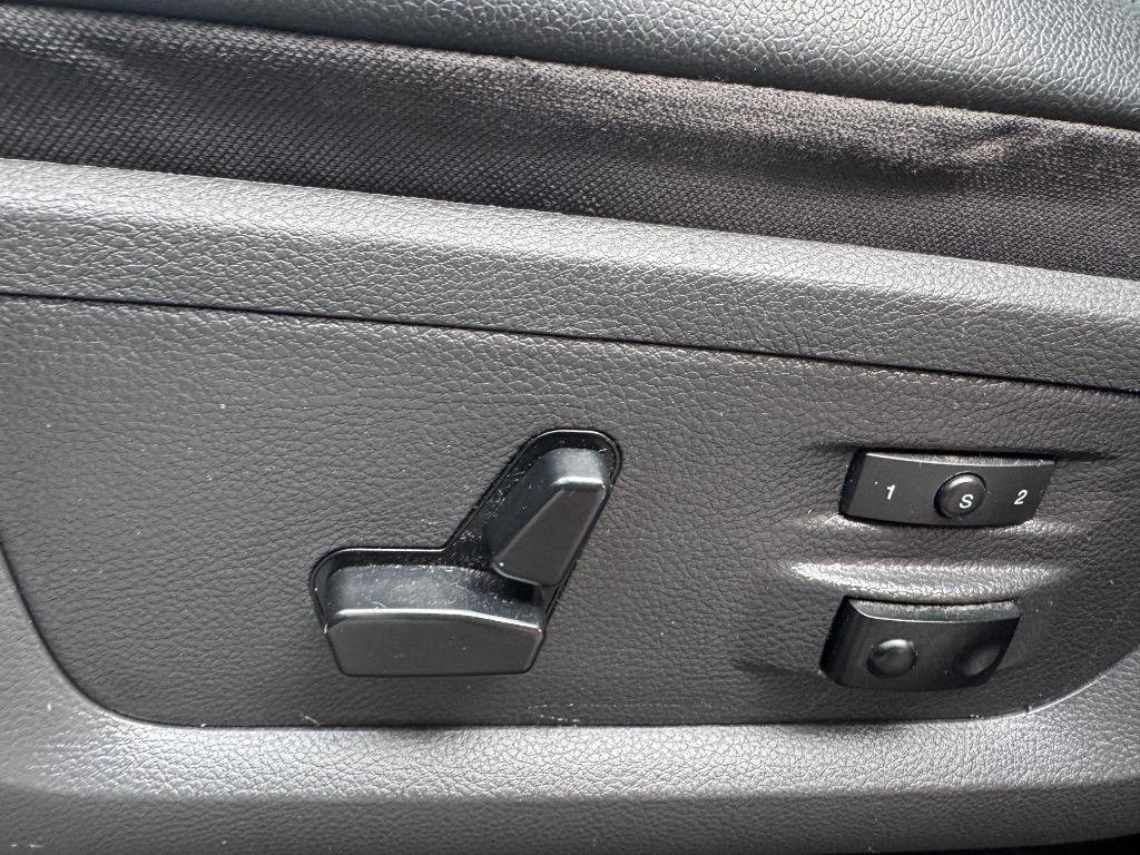 Used 2010 Dodge Ram 1500 Truck Laramie RWD image 18