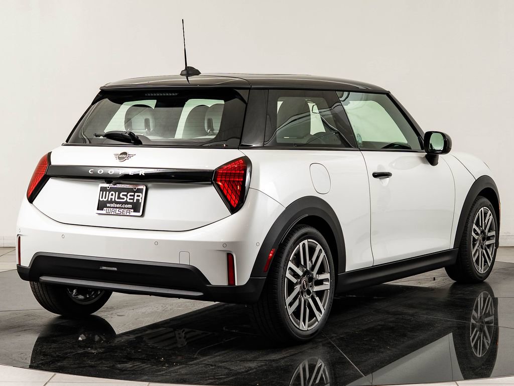 New 2026 MINI Cooper 2-Door Hardtop FWD image 10