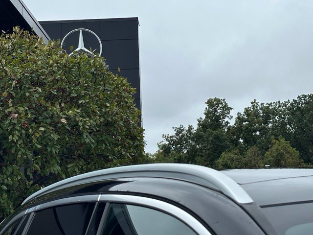 Used 2024 Mercedes-Benz GLC 300 4MATIC image 17