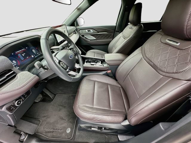 Used 2026 Ford Explorer Platinum w/ LUX Leather Package AWD/4WD image 23