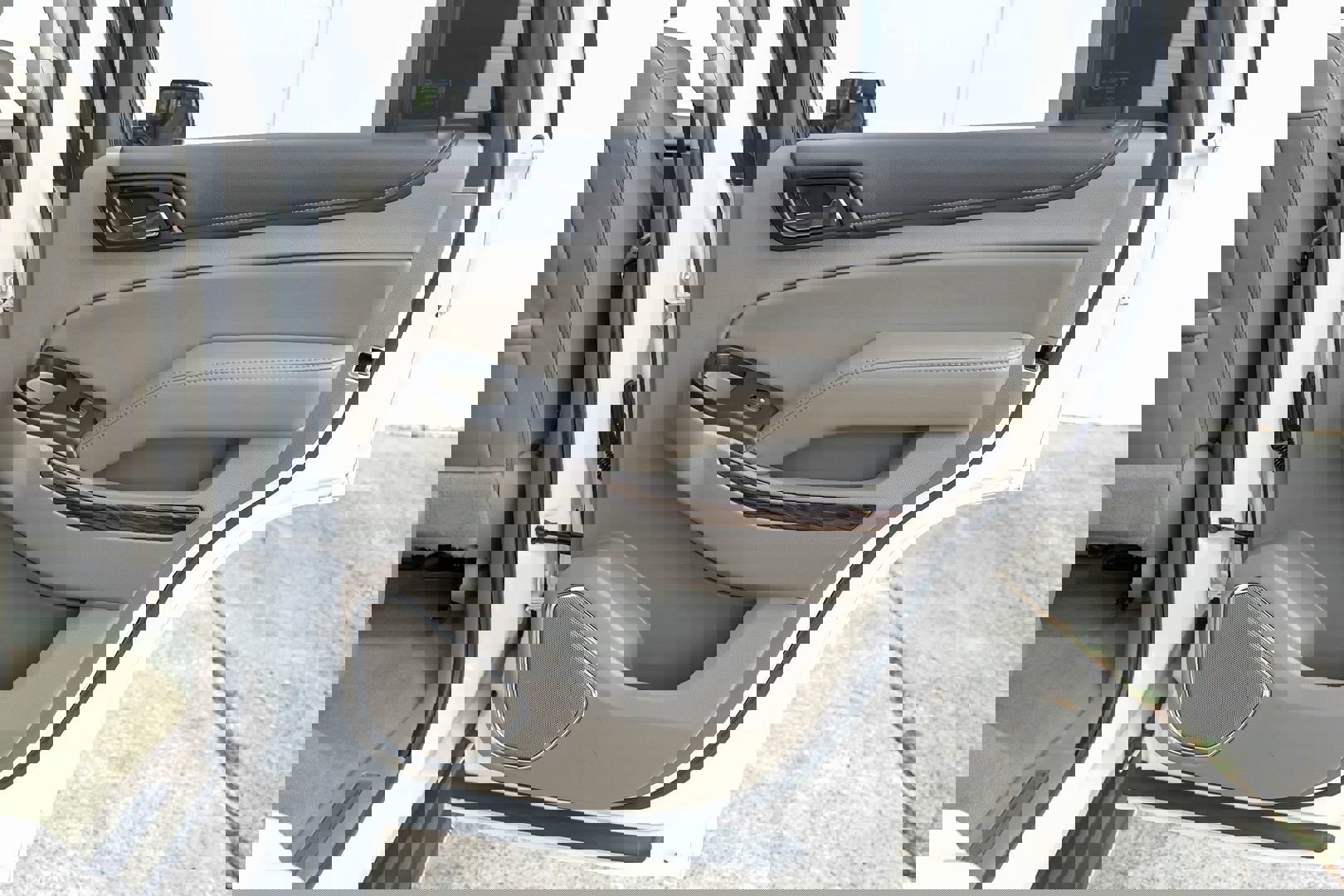 Used 2018 GMC Yukon SLT w/ Open Road Package image 43