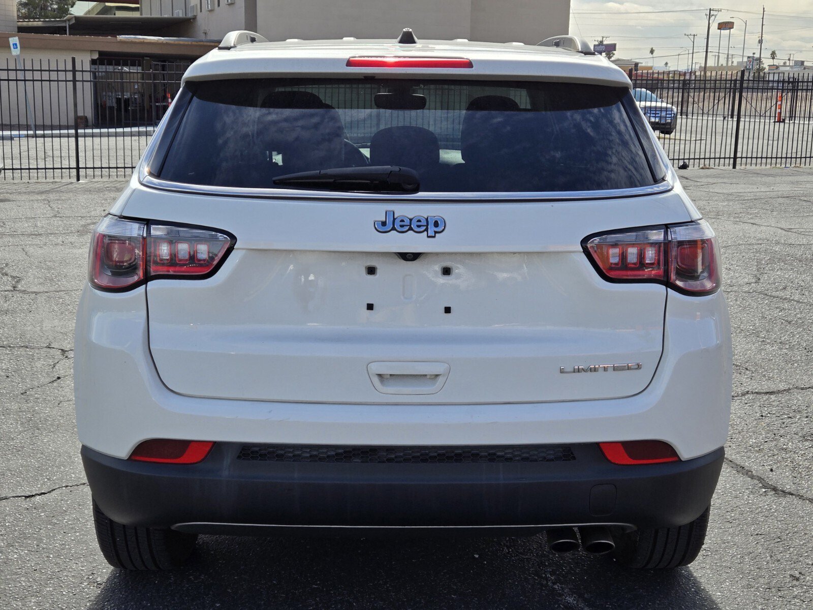 Used 2020 Jeep Compass Limited FWD image 4