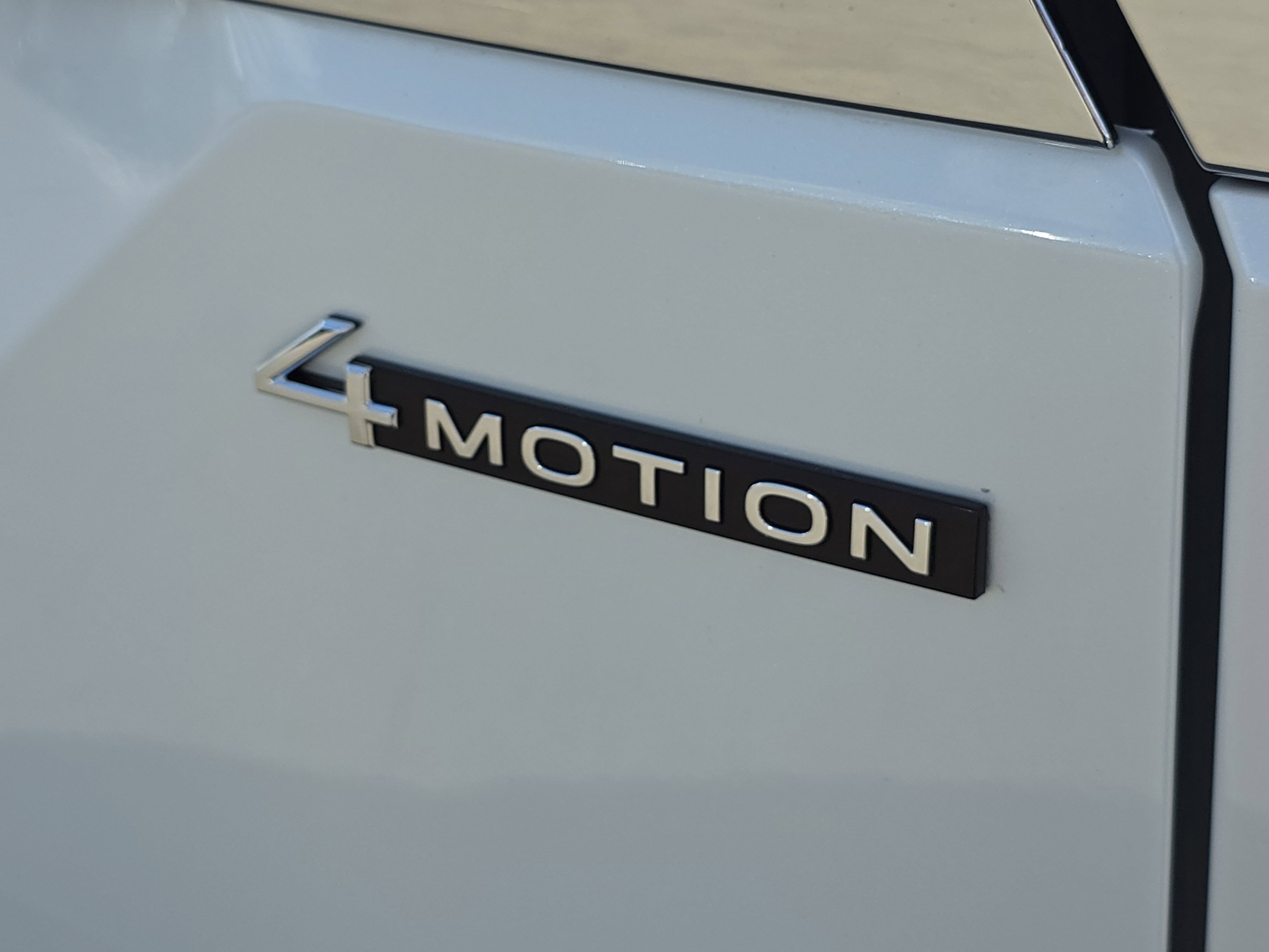 New 2026 Volkswagen Atlas SEL Premium R-Line image 12