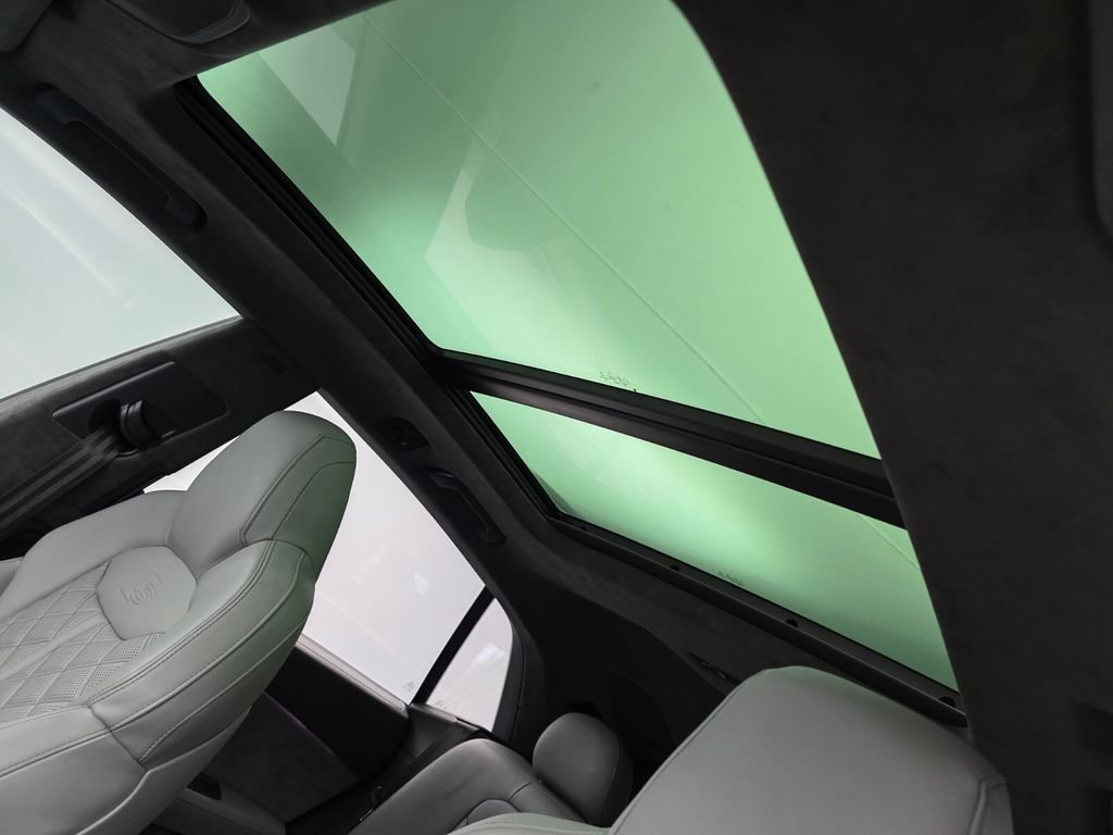 Used 2021 Audi SQ8 Prestige image 12