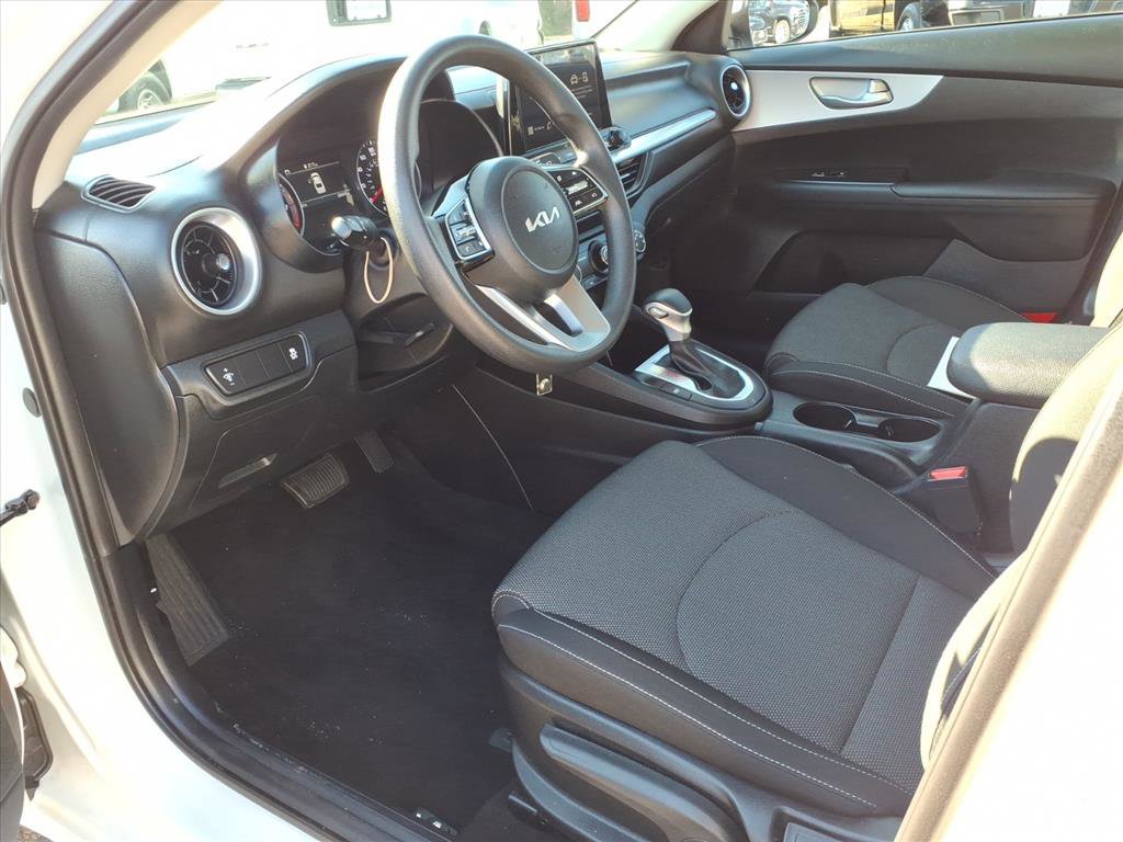Used 2024 Kia Forte LXS image 19