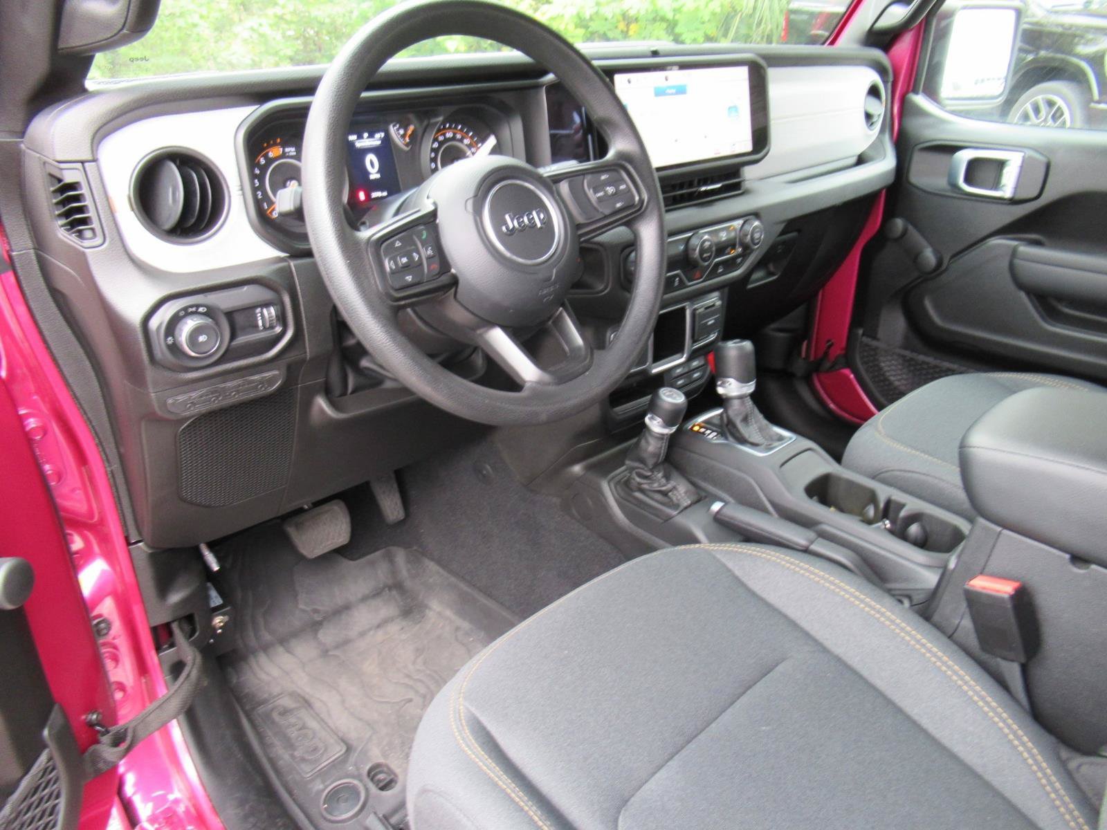 Used 2024 Jeep Wrangler Sport AWD/4WD image 12